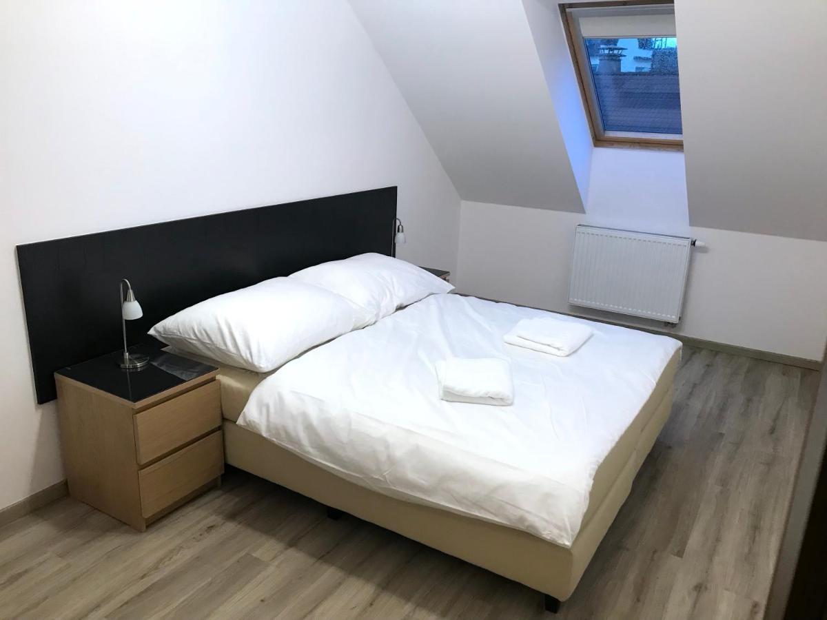 Valentine'S National Museum Apartments Praag Buitenkant foto
